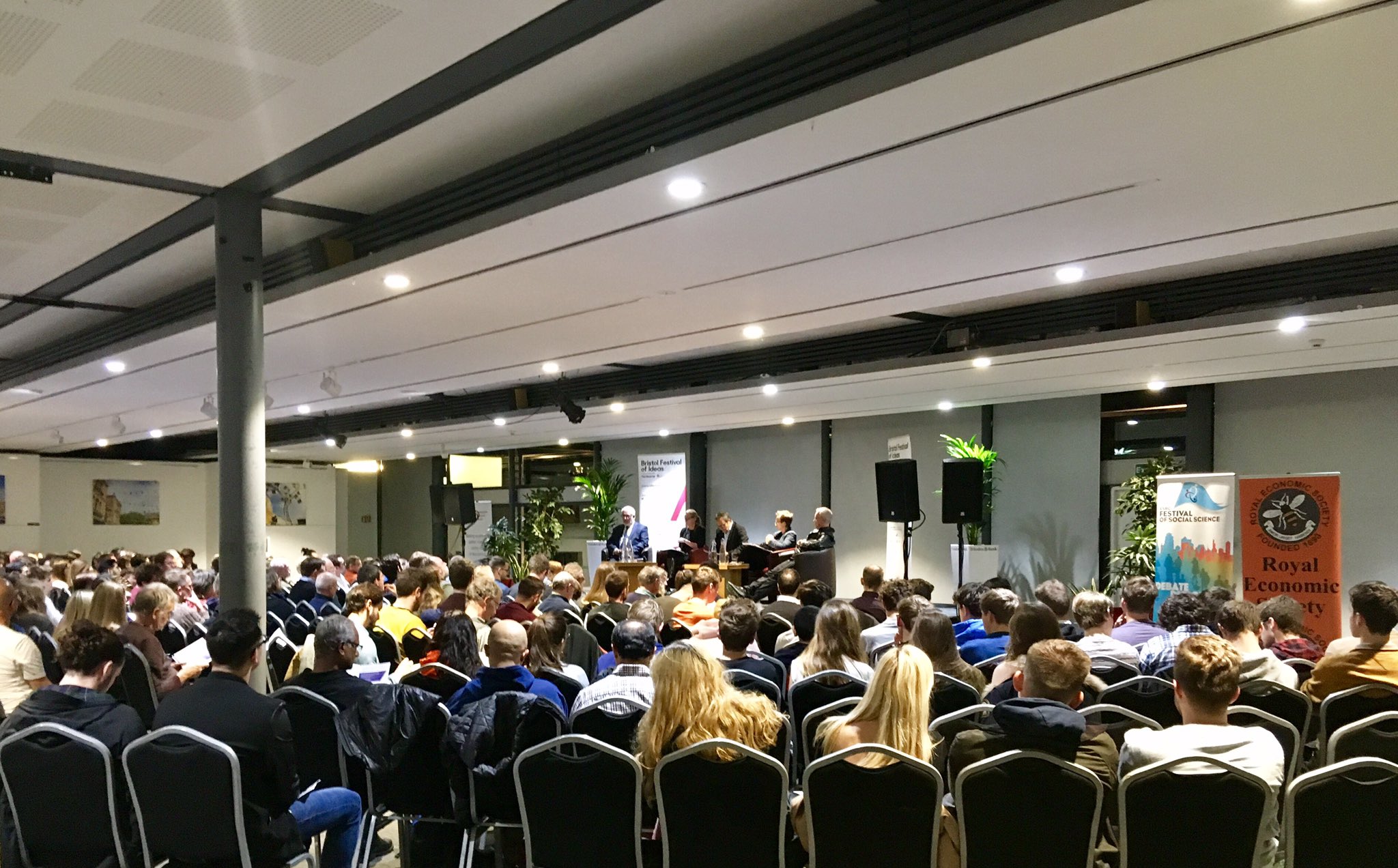 We're pleased to be supporting #economicsfest here in Bristol. Standing room only for this evening's session, The Future of Money. https://t.co/puM1r83lli